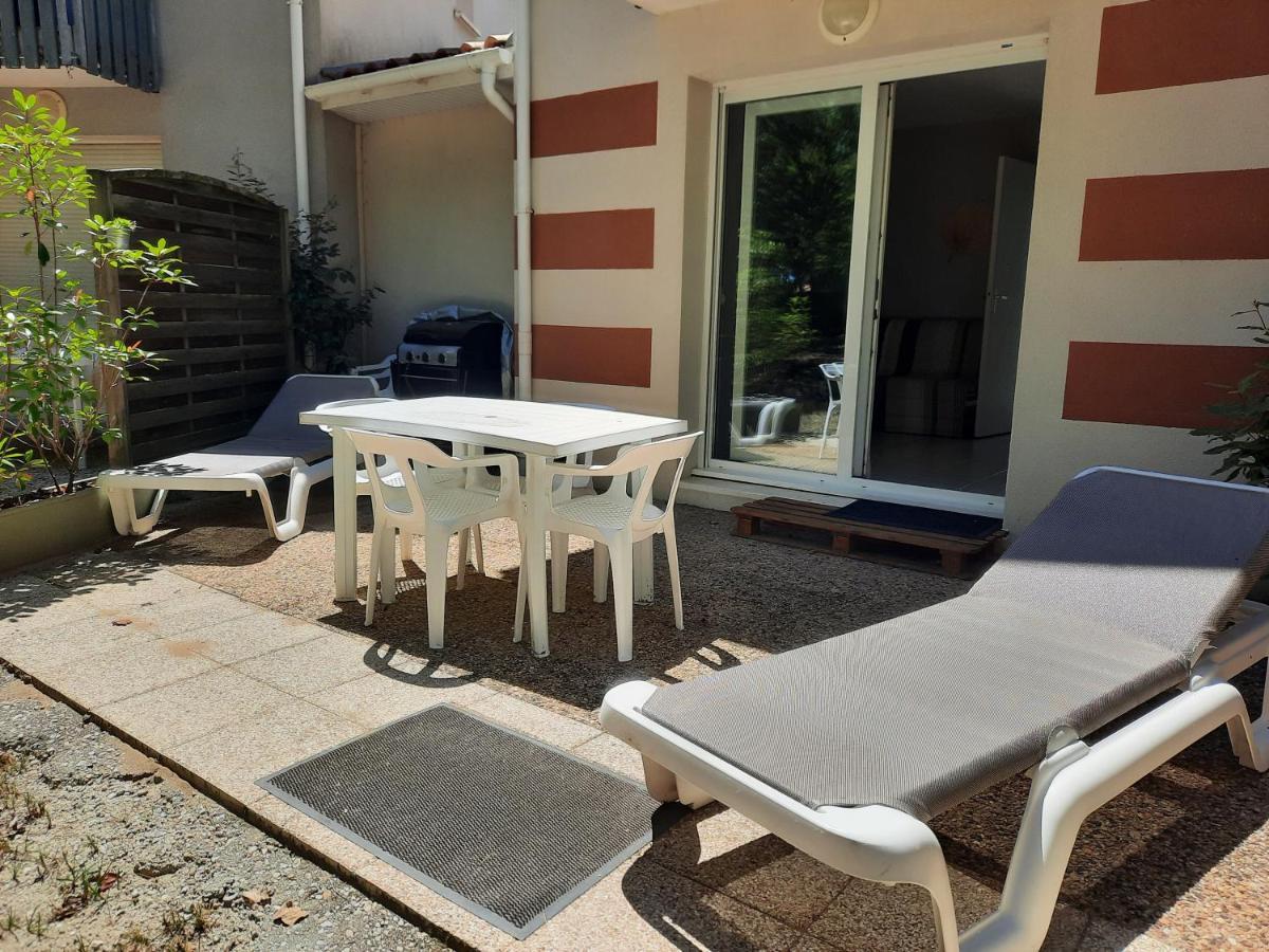 Belle Maisonnette Dans Residence Avec Piscine Soulac-sur-Mer Exterior foto